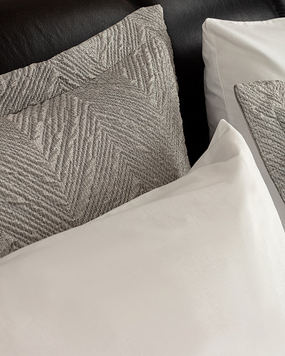 Подарочный комплект постельного белья евро Charente 260x280 см с одеялом, пледом и покрывалом, хлопок