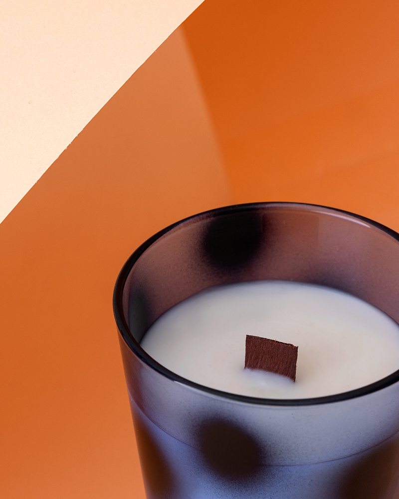 Ароматическая свеча Répertoire Jour de Pluie Bleu 230 г. - синяя / белая