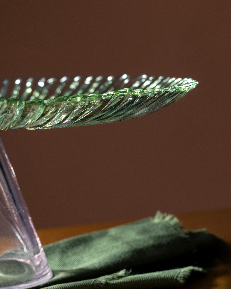 Подставка для торта Soleil на ножке 28x12 см. - зеленая