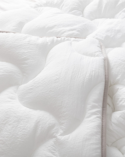 Одеяло Odette стеганое 195x215 см