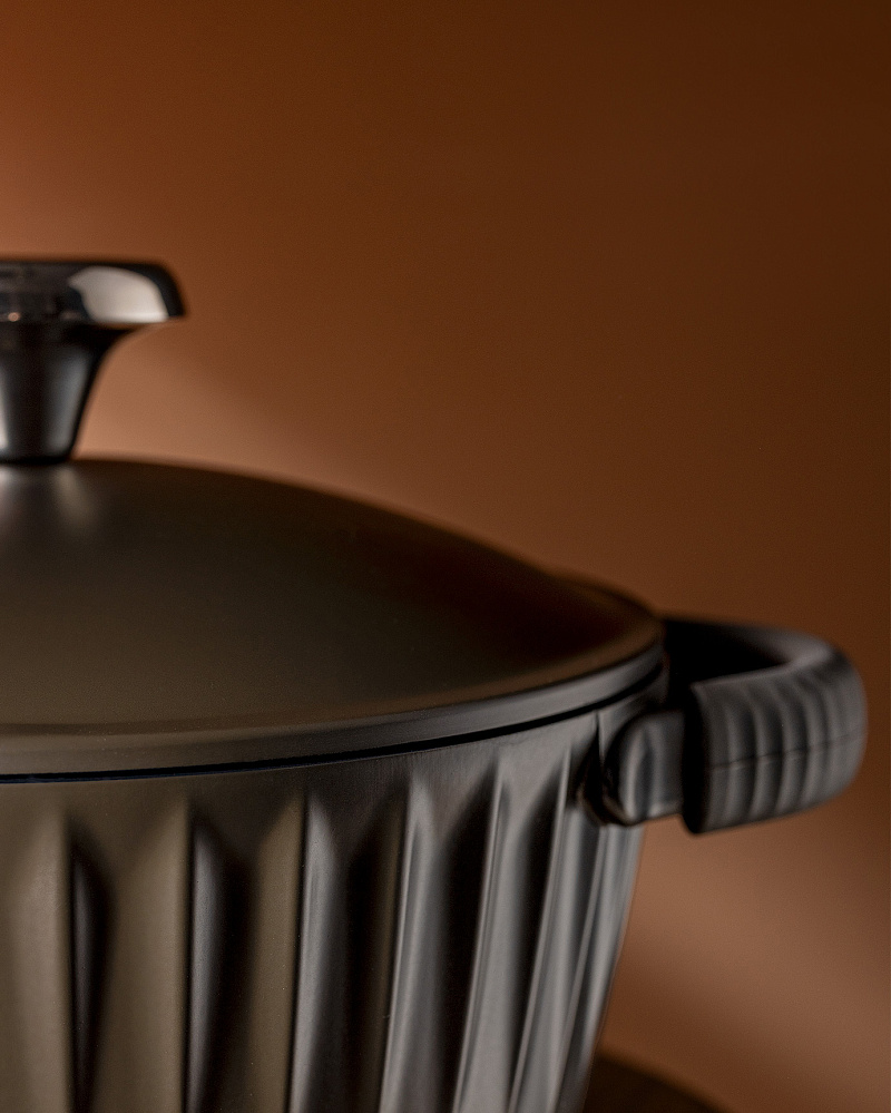 Кастрюля Freya с крышкой и силиконовыми съемными ручками 4 л., - алюминий