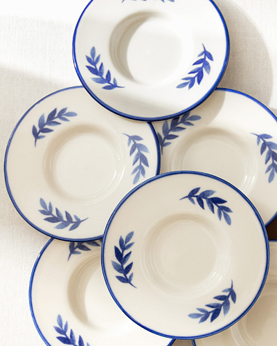 Набор фарфоровых чайных блюдец Luxe Feuille из 6 шт., 13x13 см - синий