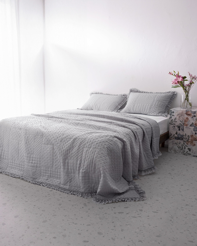 Комплект покрывало + 2 наволочки Medus 230x250 см., серый