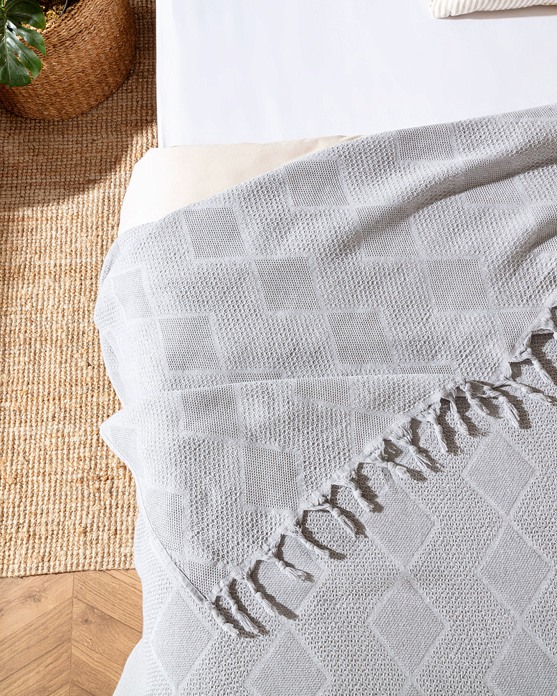 Покрывало двуспальное Basıle 200x220 см. - светло-серое