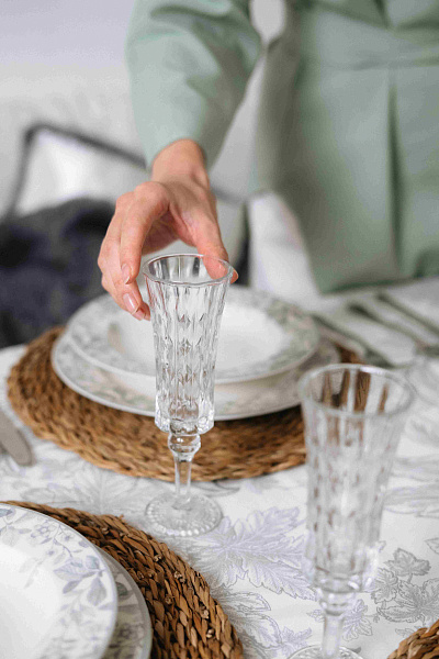 Скатерть Bernice 160x200 см. - белая / серая