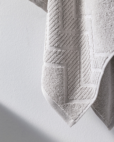 Банное полотенце Sabine 70x140 см. - светло-серое