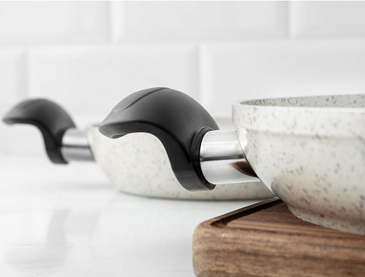 Набор из двух алюминиевых сковородок Gordes без крышек диаметр 16см + 20см - кремовый