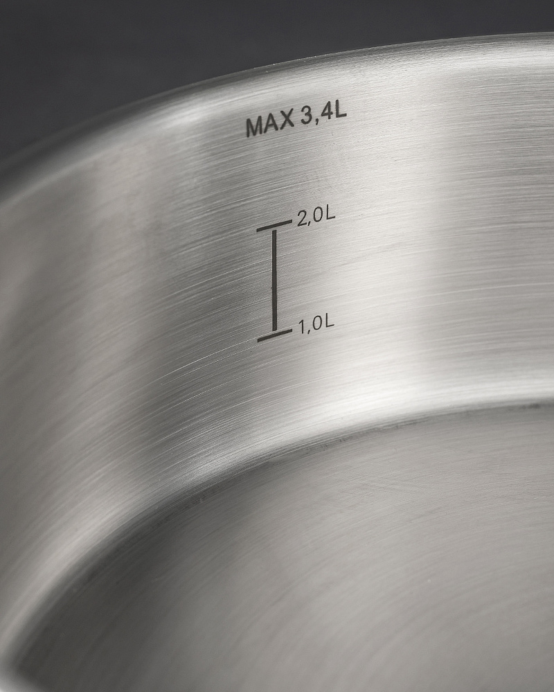 Кастрюля Raye с крышкой 24x7,5 см. - нержавеющая сталь