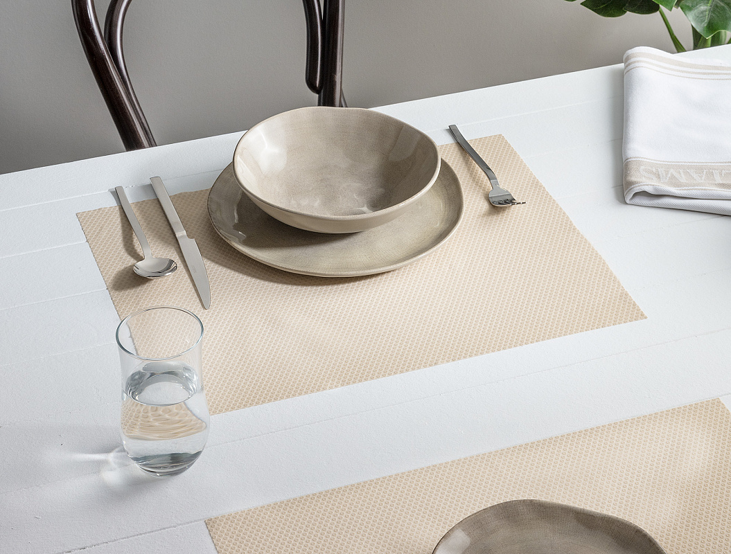 Защитный коврик для стола Gina 45x150 см, этиленвинилацетат