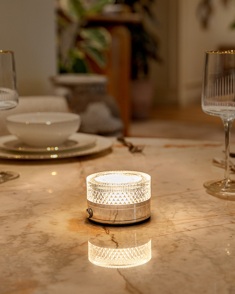 Настольная лампа Claire Touch 10x10x5 см, акрил