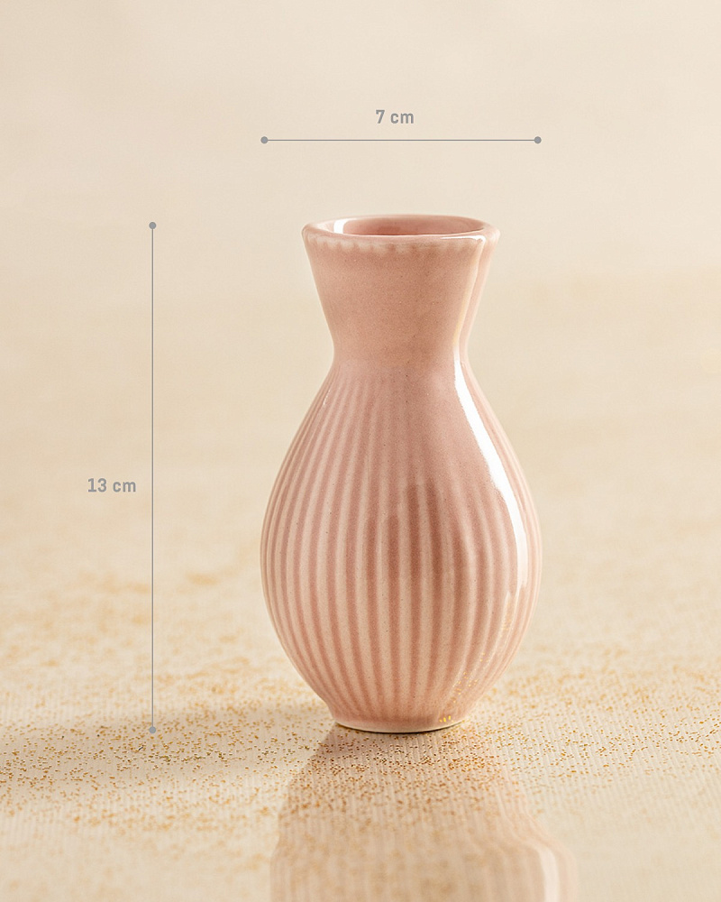 Ваза фарфоровая Coretta 7x7x13cm - мягко-пудровая