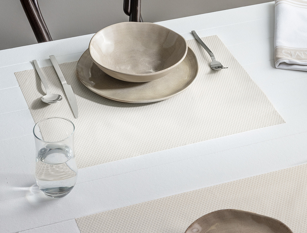 Защитный коврик для стола Gina 45x150 см, этиленвинилацетат