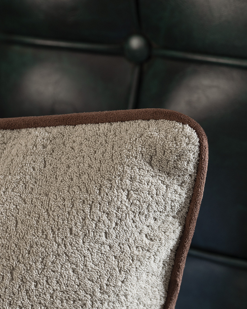 Декоративная наволочка Melay 43x43 см. - серая