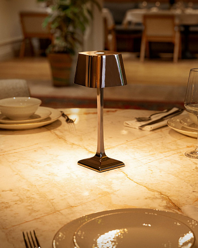 Лампа Freman Touch 10x10x26 см - розовая