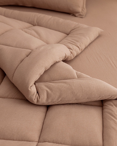 Комплект постельного белья двуспальный Bobigny с одеялом-покрывалом 160x200 см