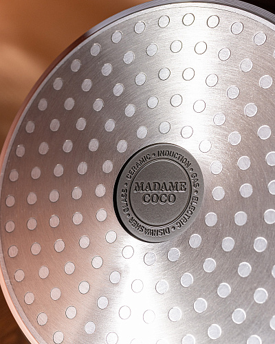 Кастрюля Freya с крышкой и силиконовыми ручками 4,7л., - алюминий