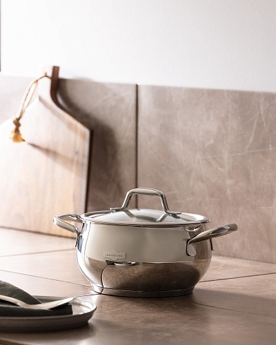 Кастрюля глубокая Vera 18 см. - серебристая