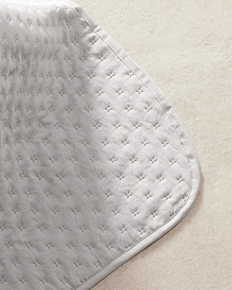 Комплект покрывало + 2 наволочки Rennes  250x260 см