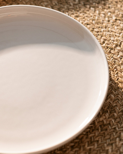 Тарелка Grasse 19 см. - кремовая
