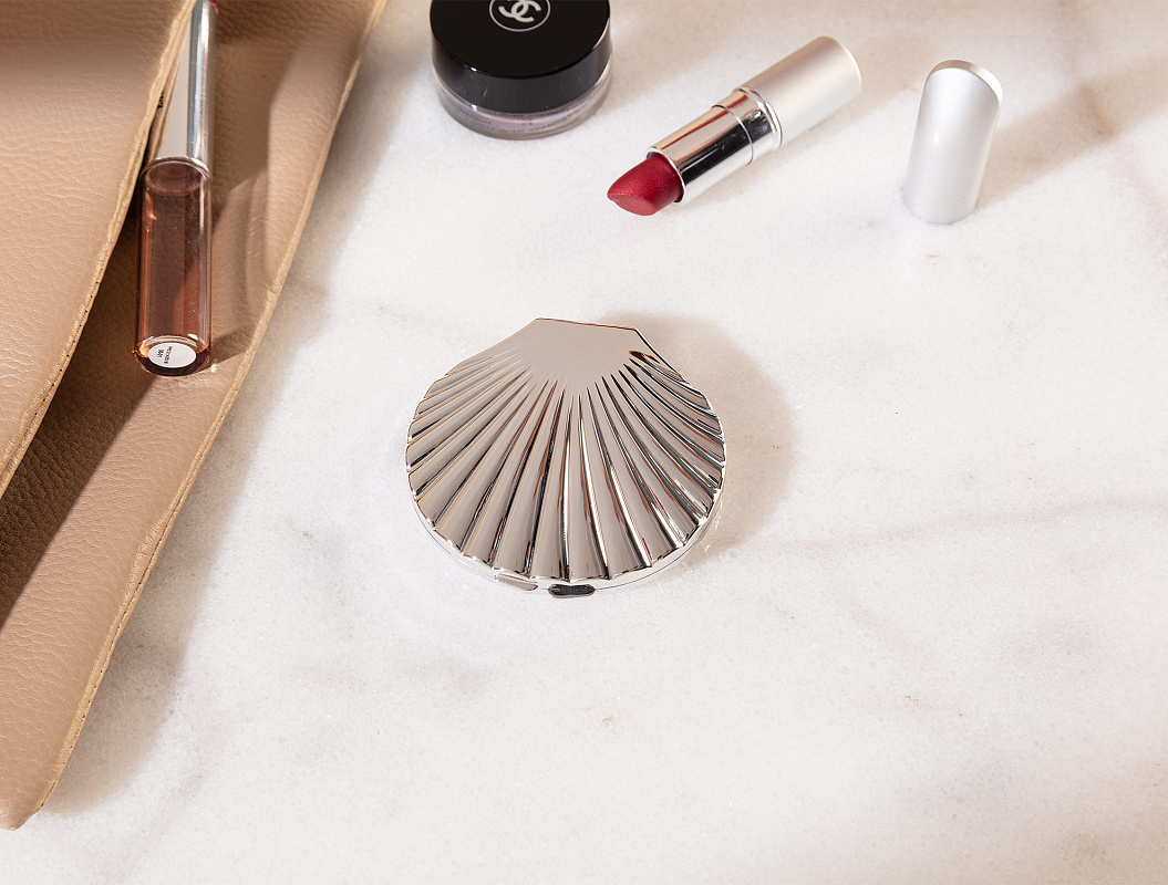 Мини-зеркало Beatrice 6,9x6,7x1,7 см. - серебристое