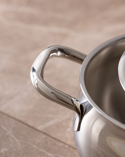 Кастрюля глубокая Vera 18 см. - серебристая