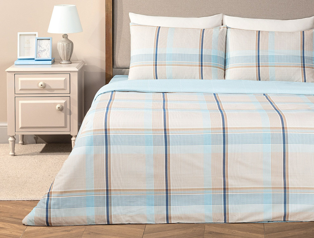 Комплект постельного белья двуспальный Chaney с пододеяльником и 2 наволочками 200x220 см