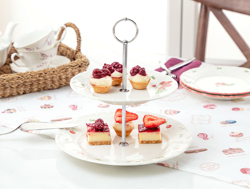 2-х ярусная тарелка Cherry Patterned 19-25 см. - белая