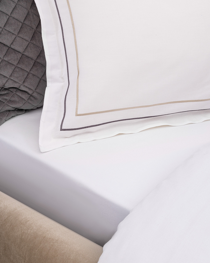 Подарочный комплект постельного белья двуспальный двуспальный Belfort Royal с покрывалом, 3 подушками и с одеялом 260x280 см