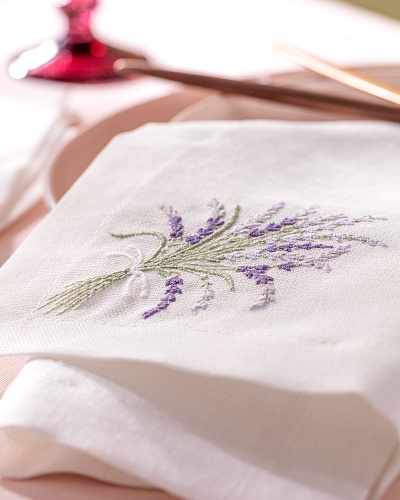 Комлпект салфеток La Lavande из 2 шт., 40x40 см. - белый / фиолетовый