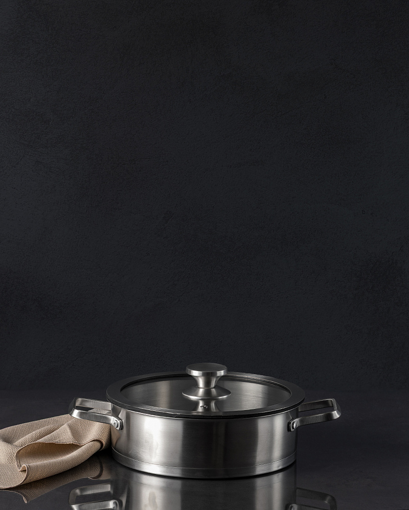 Кастрюля Raye с крышкой 24x7,5 см. - нержавеющая сталь