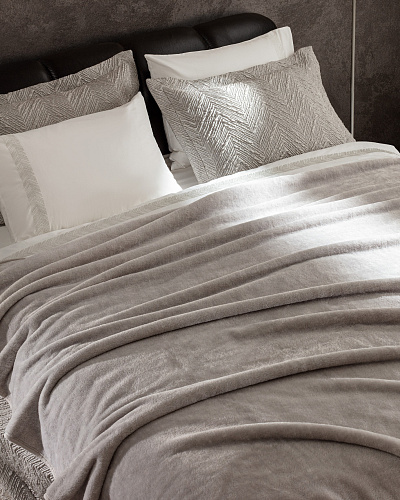 Подарочный комплект постельного белья евро Charente 260x280 см с одеялом, пледом и покрывалом, хлопок