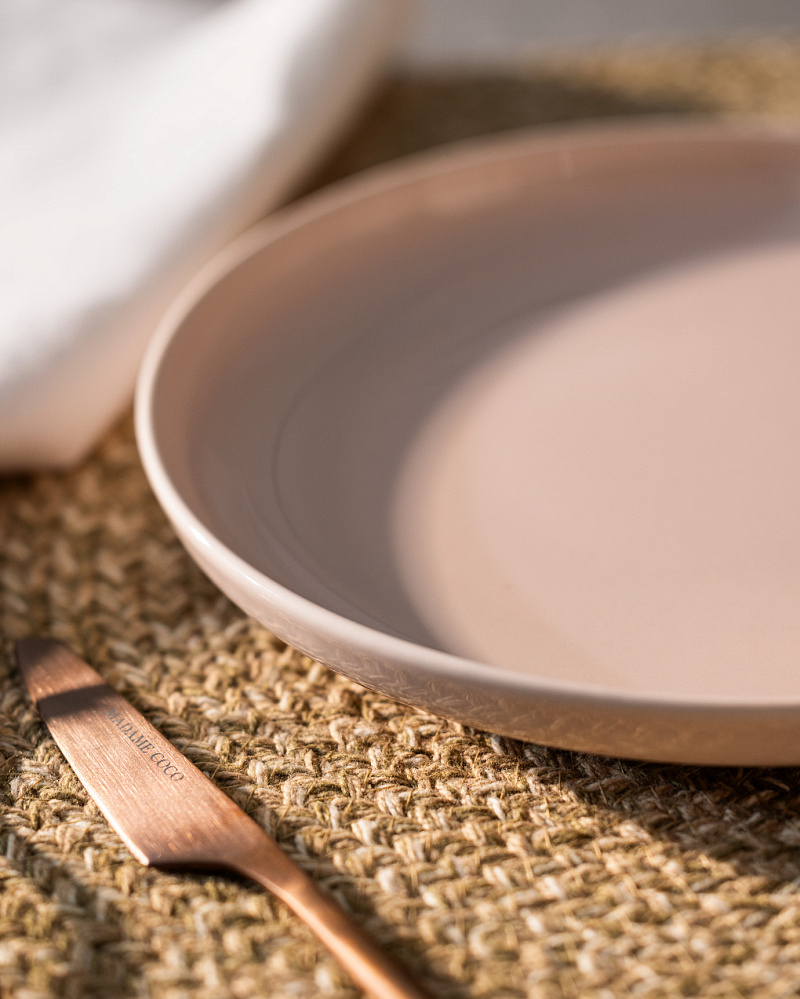 Тарелка Grasse 19 см. - светло-розовая