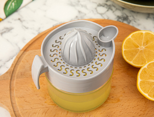 Соковыжималка Holly 8,5x8,5x11 см. - светло-серый