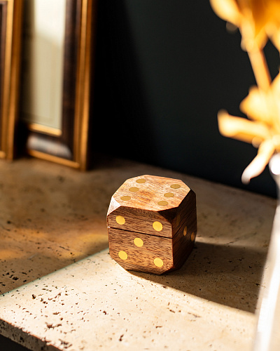 Шкатулка Raina 6x6x6 см. - коричневая