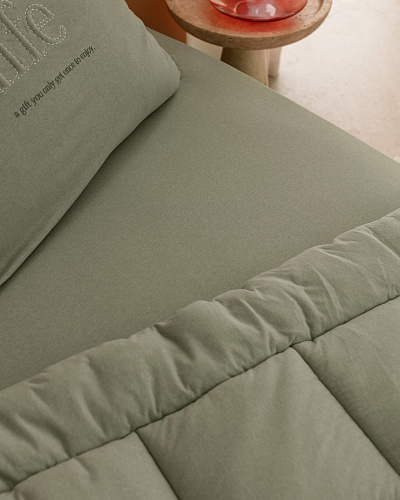 Комплект постельного белья двуспальный Bobigny с одеялом-покрывалом 160x200 см