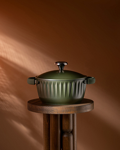 Кастрюля Freya с крышкой и силиконовыми съемными ручками 4л., - алюминий