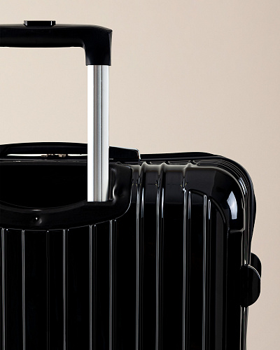 Чемодан Chest размера S, 2,65 кг. - черный