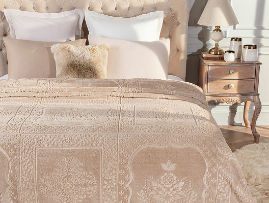 Покрывало двуспальное Rochelle 220x240 см. - бежевое