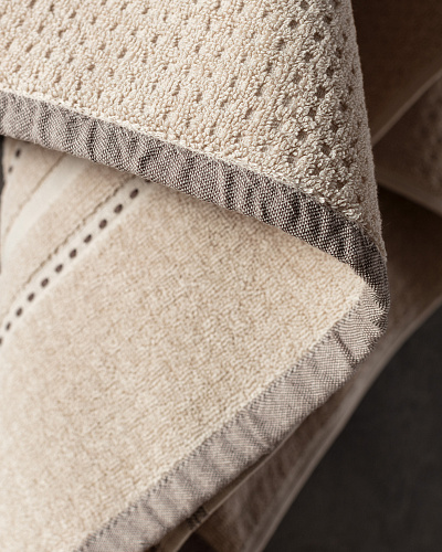 Банное полотенце Alissa 70x140 см. - бежевое