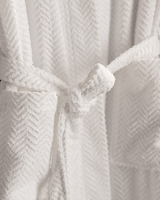 Мужской халат Nicola S-М р. - белый