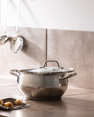 Кастрюля с крышкой Vera 20 см, нержавеющая сталь