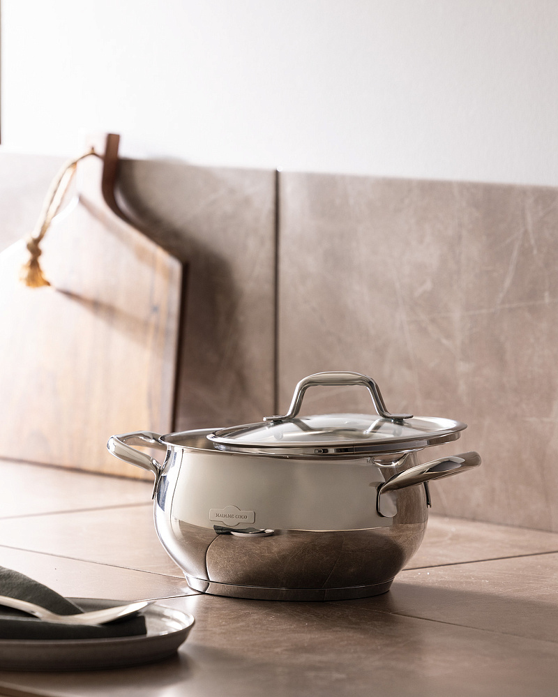 Кастрюля глубокая Vera 18 см. - серебристая