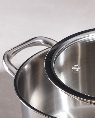 Кастрюля с крышкой Nova 1,8 л. - серебристая