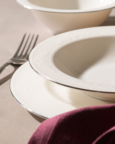 Столовый сервиз Relief из 24 шт. - белый / серебристый