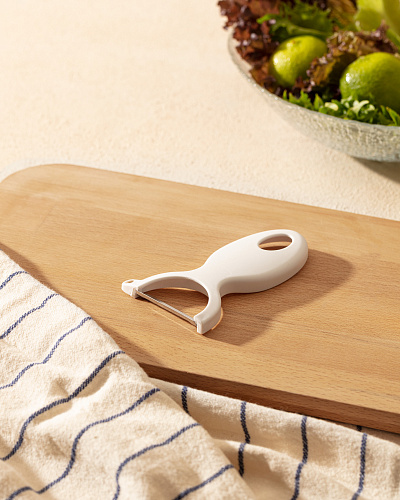 Овощечистка Cardia 12,1x7x10,4 см. - экрю