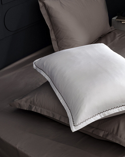 Комплект постельного белья двуспальный Laila с покрывалом 240x260 см, хлопок