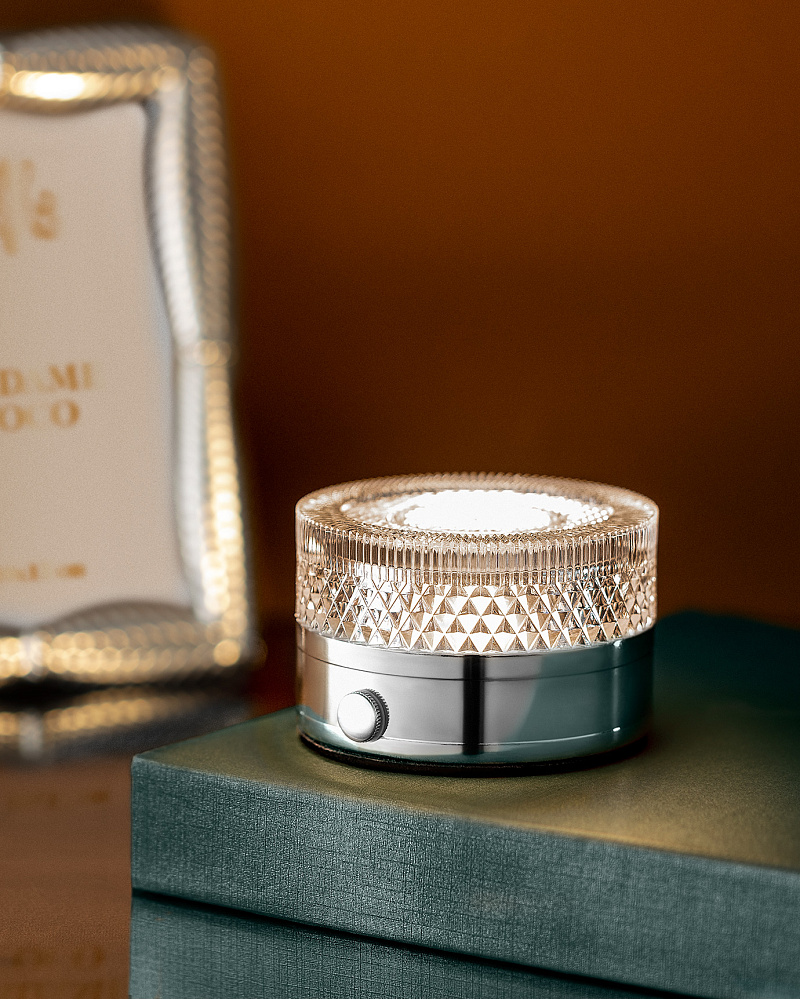 Светильник Claire 8x8x5 см- серебряный