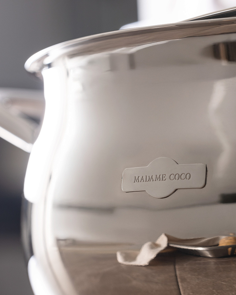 Кастрюля Vera с крышкой 26 см, нержавеющая сталь