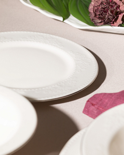 Столовый сервиз Relief из 24 шт. - белый / серебристый