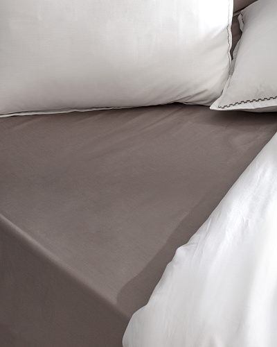 Комплект постельного белья двуспальный Laila с покрывалом 240x260 см, хлопок